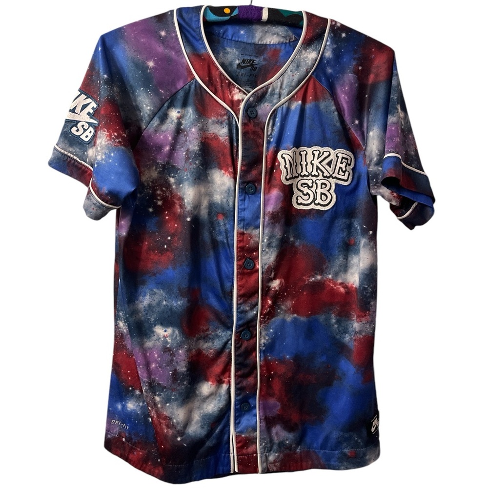 Nike SB Dri Fit Boy’s Galaxy Skateboarding  Button Up Jersey Size Large